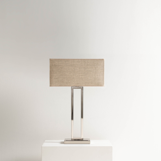 Manhattan table lamp Tosconova with lampshade colour beige 01 front lamp off