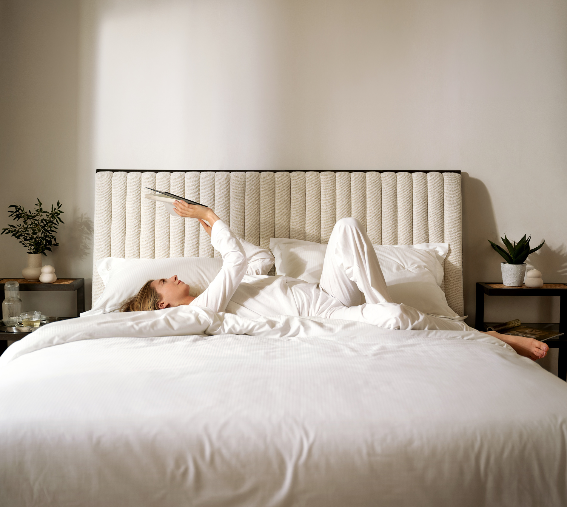 Mariano bed ambient front Tosconova